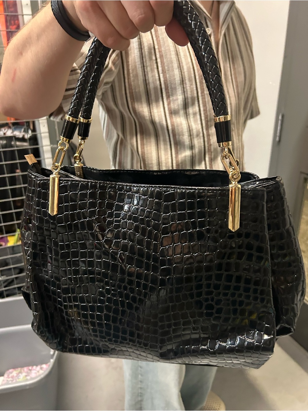 Black faux Croc-Embossed Tote Large capacity Handbag with Gold Accents